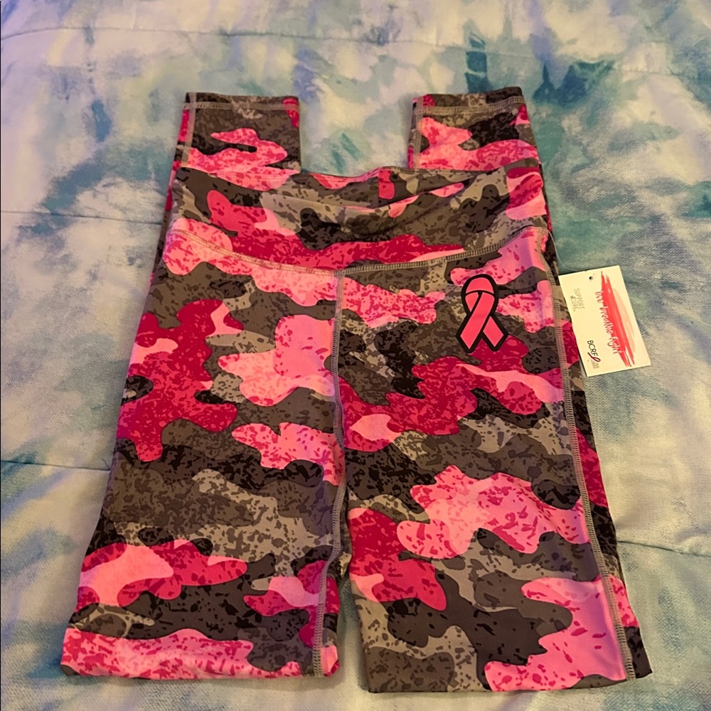 Pink Camo Leggings with Ribbon Detail - Picture 3 of 5